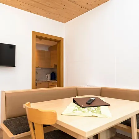 Hotel Garni Siegele - Inklusive Silvretta-Card Premium-3
