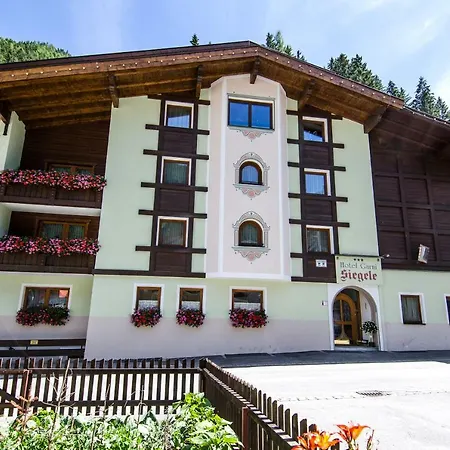 Hotel Garni Siegele - Inklusive Silvretta-Card Premium-2